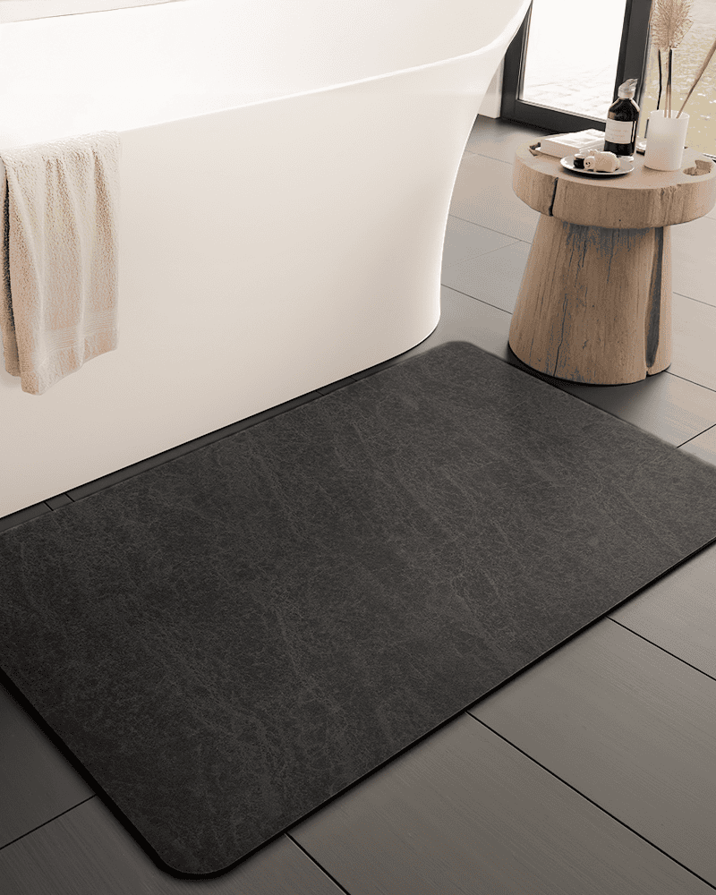 easy-clean-bath-mat-for-family-bathrooms