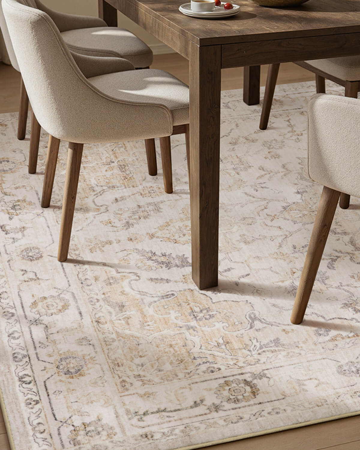 floral-vintage-area-rug-for-modern-cozy-interiors