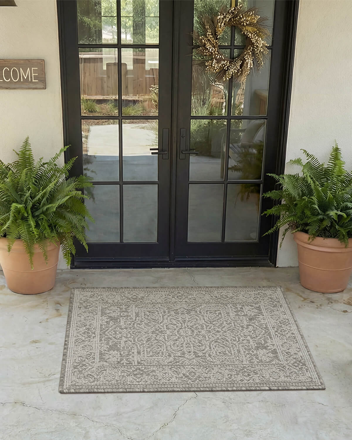 indoor-outdoor-rug-for-modern-home-and-outdoor-spaces Washable indoor outdoor rug designed for modern lifestyle and easy care