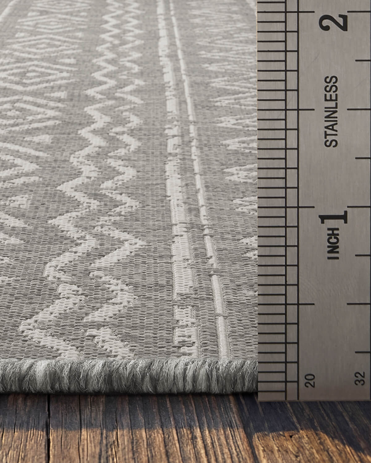 indoor-outdoor-rug-quick-dry-low-maintenance-for-family-homes