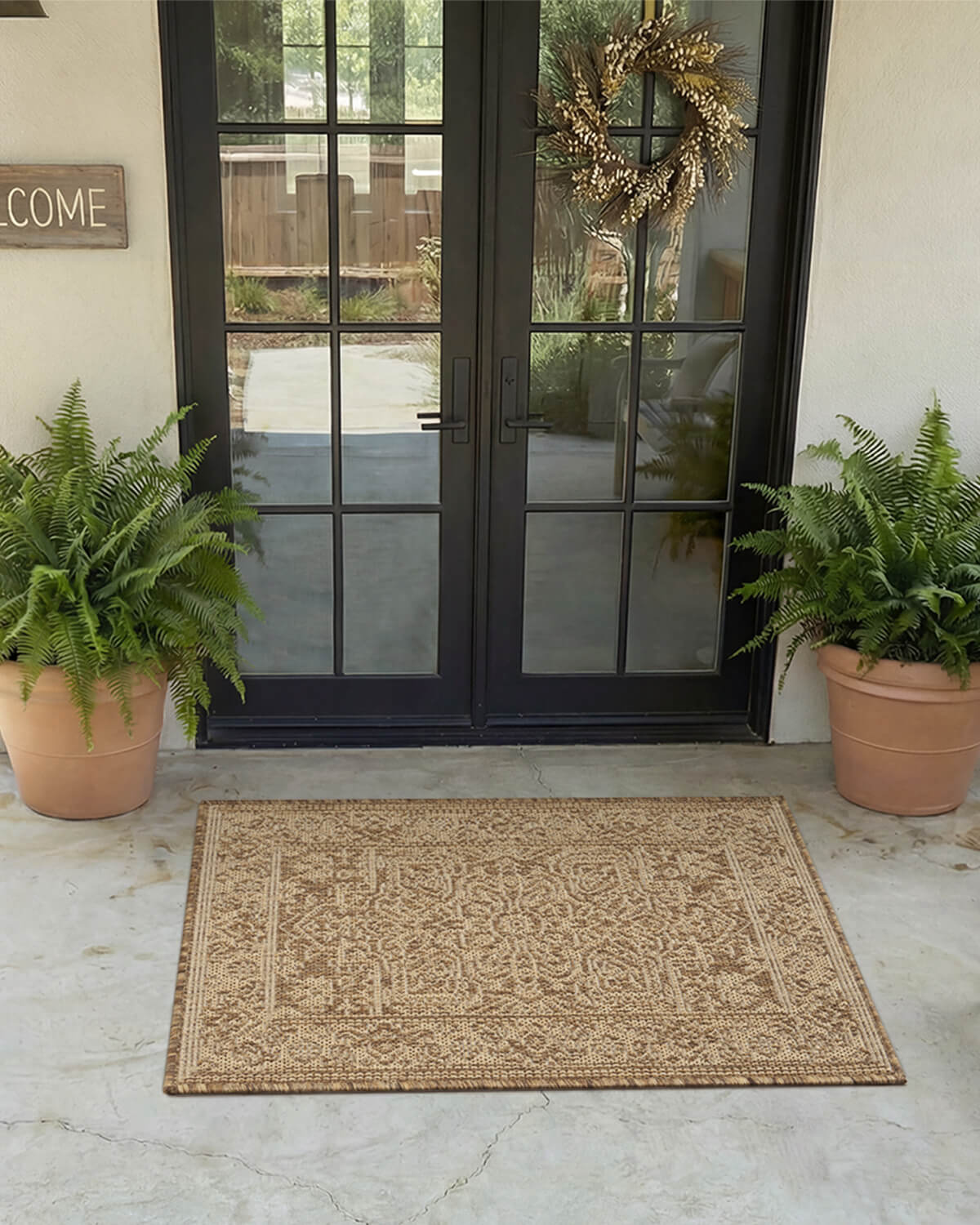 indoor-outdoor-rug-textured-surface-for-stylish-outdoor-space Durable indoor outdoor rug ideal for relaxed outdoor living areas
