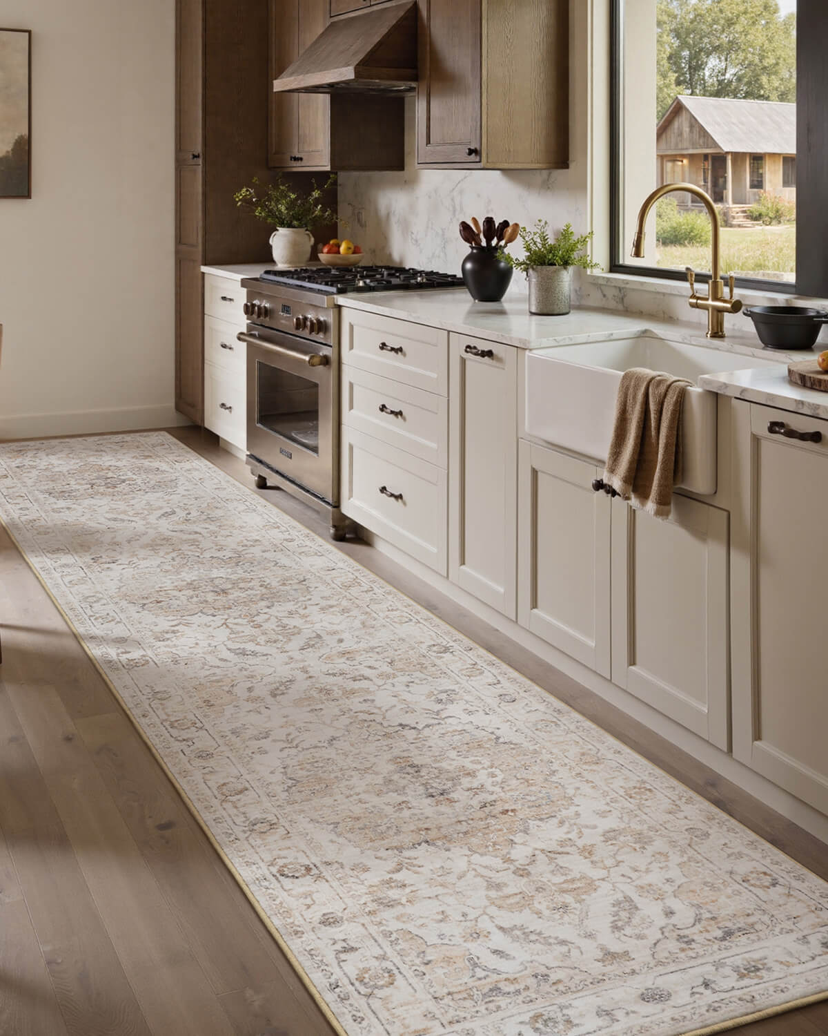 timeless-floral-vintage-rug-for-classic-interior-design