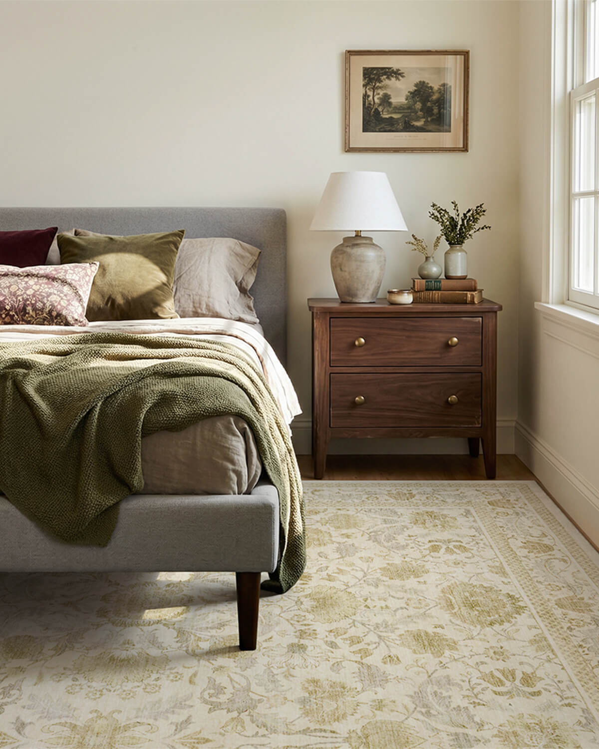 vintage-floral-rug-soft-comfort-for-everyday-living