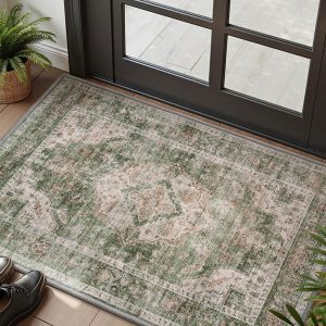Vintage style area rug suitable for relaxed modern interior design